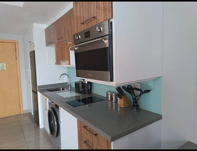 1 BEDROOM APARTMENT FOR SALE IN UMHLANGA ROCKS
